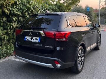 Mitsubishi Outlander Foristrade me qera 7 vendeshe