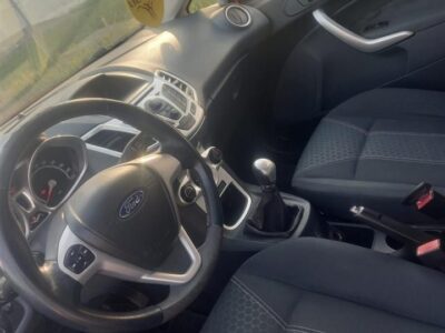 Shes Ford Fiesta Benzine /Gaz