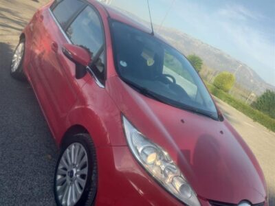 Shes Ford Fiesta Benzine /Gaz