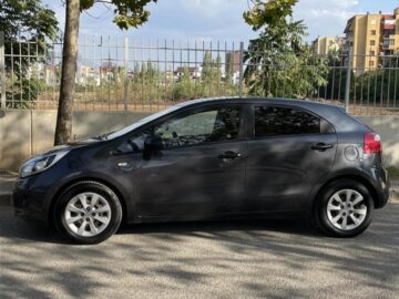 Shitet Kia Rio 1.1 nafte manual 2013