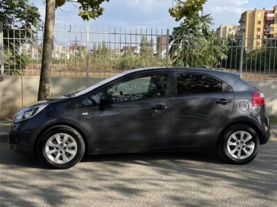 Shitet Kia Rio 1.1 nafte manual 2013