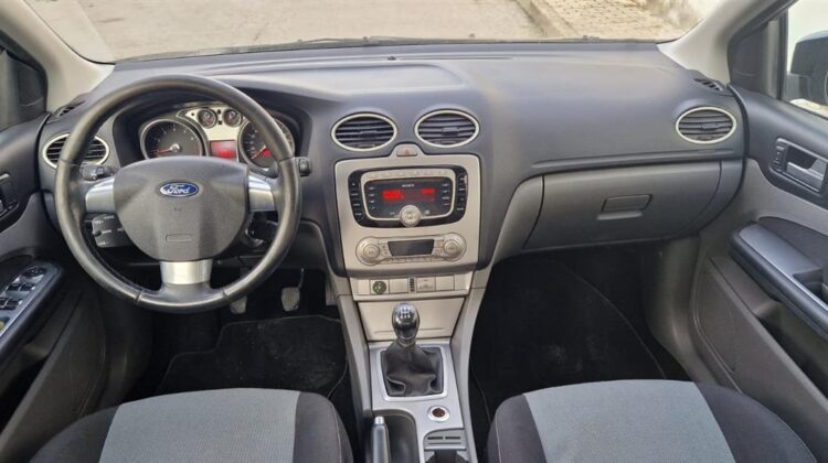 Ford Focus Benzin Gas 2011