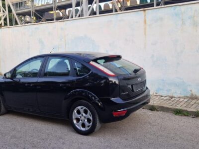 Ford Focus Benzin Gas 2011