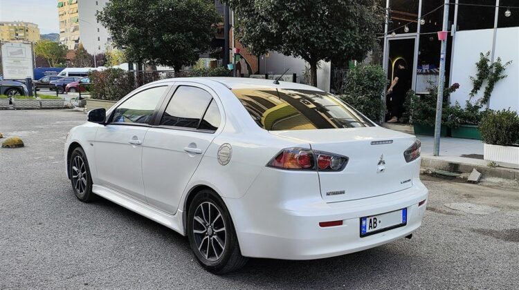 Mitsubishi Lancer 2017, Automat , 2.0 benzine+gaz