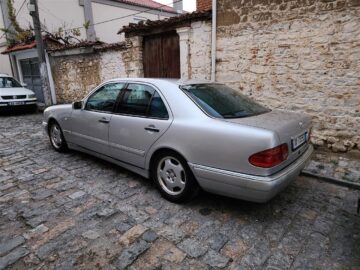 MERCEDES W210 E AVANGARD KONPRESSOR NE GJENDJE SHUM TE MIRE