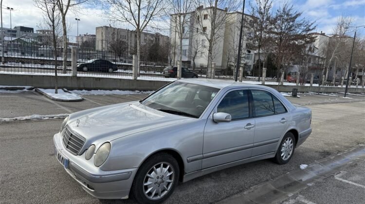 Mercedez W210