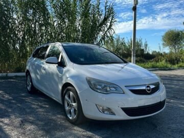 Opel astra 2011 Letra 1 vit