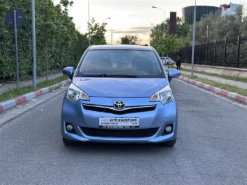 toyota verso-s 2012 1.4 naft manual