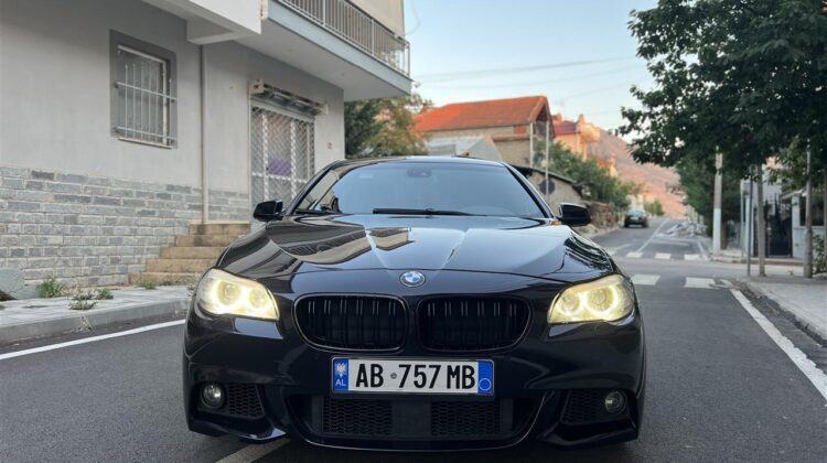 Bmw seria 5 F10 look M fabrike 2012 full Zvicra