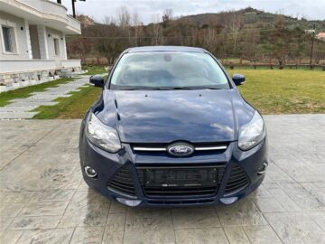 FORD FOCUS 2014 AUTOMAT NAFTE