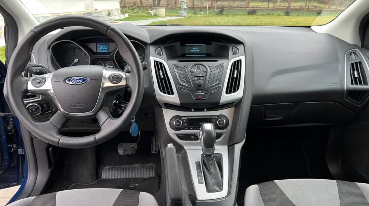 FORD FOCUS 2014 AUTOMAT NAFTE