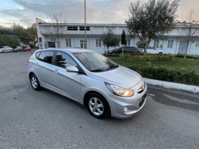 Hyundai Accent 2012