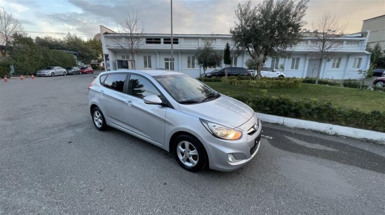 Hyundai Accent 2012