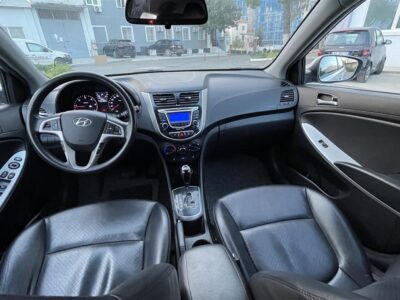 Hyundai Accent 2012