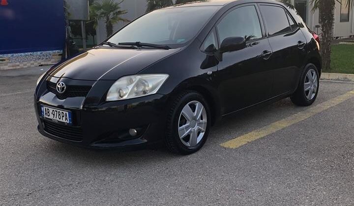 Toyota Auris Sapo Targuar