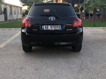 Toyota Auris Sapo Targuar