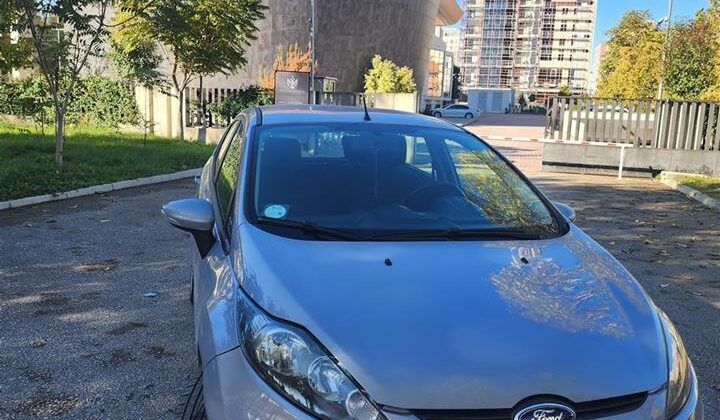 FORD FIESTA AUTOMAT 1.4 BENZINE