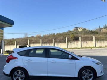 FORD FOCUS 2013 1.0 BENZINE🇨🇭