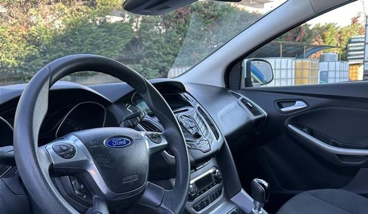 FORD FOCUS 2013 1.0 BENZINE🇨🇭