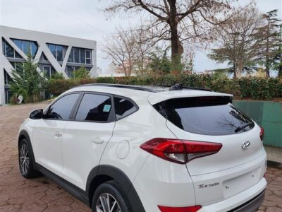 Hyundai Tucson Premium 4WD