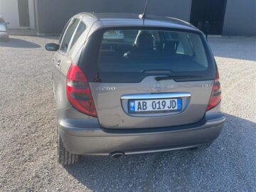 Mercedes benz A 200