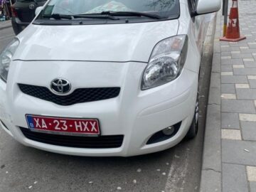 Toyota Yaris Manual 2011